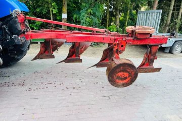Pług Unia 4 skibowy z obciążnikiem