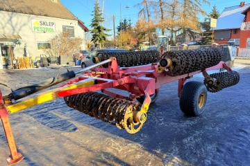 Wał, 9.4 m szerokości roboczej, hydraulicznie składane, 4300 kg wagi