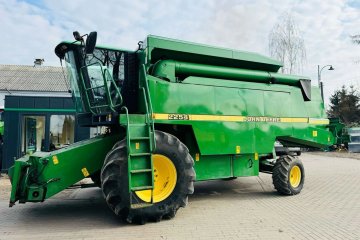 JOHN DEERE 2254, 2001r, heder 5,5m z wózkiem i stołem do rzepaku