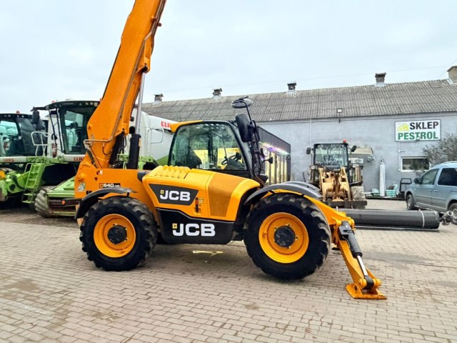jcb
