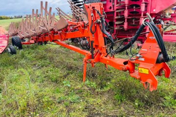 Pług Vari Manager, 8 skib, ażur, regulacja szerokości